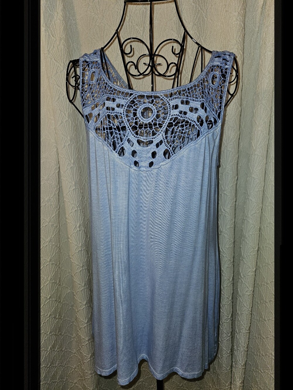 Suzy Shier Light Blue Crochet Yoke Sleeveless Women's Top